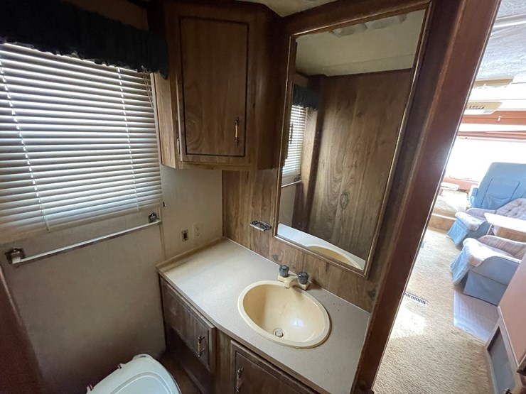 #123-•-1986-monitor-gl-holiday-rambler-rv-(has-mn-title)-(princeton,-mn)-image-43