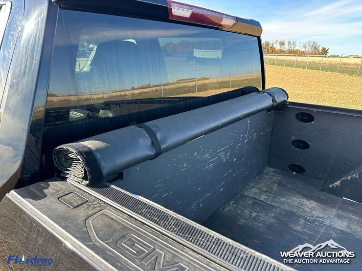 2023-gmc-2500hd-image-49