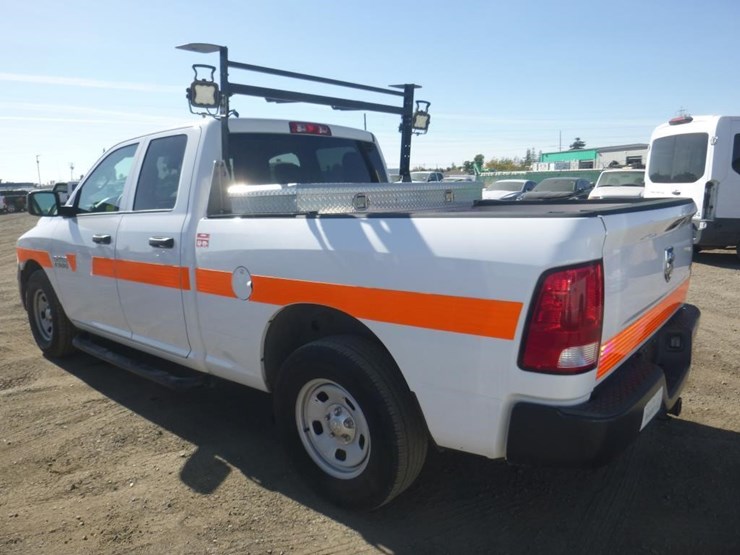 2016-dodge-1500-image-5