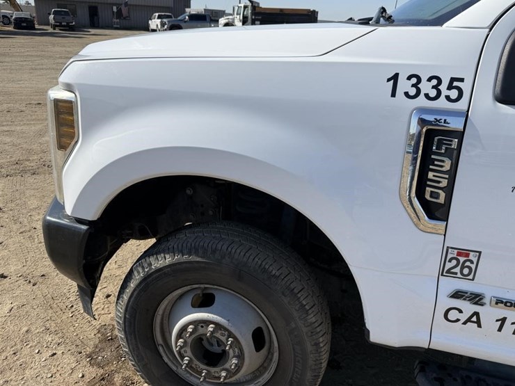 2019-ford-f450-image-13