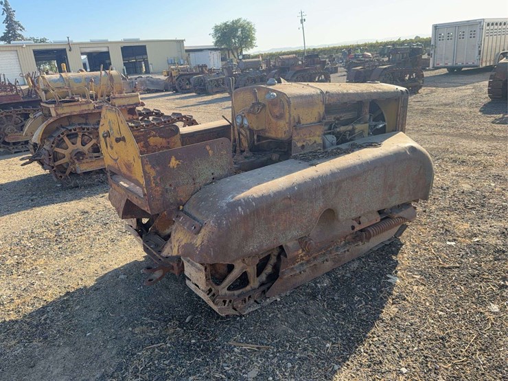 caterpillar-twenty-two-image-3