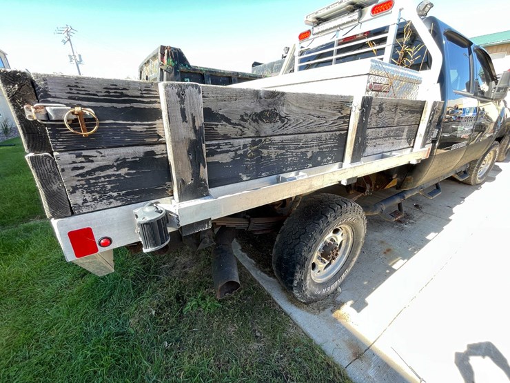 2008-gmc-2500hd-image-28