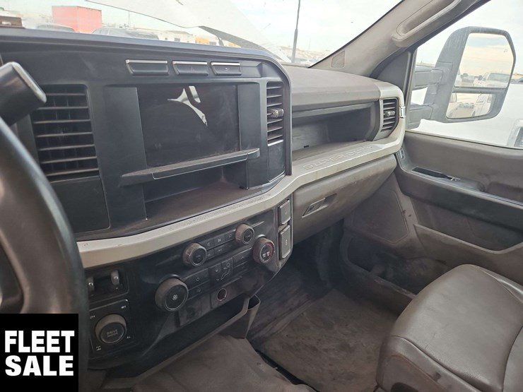 2020-ford-f350-image-42