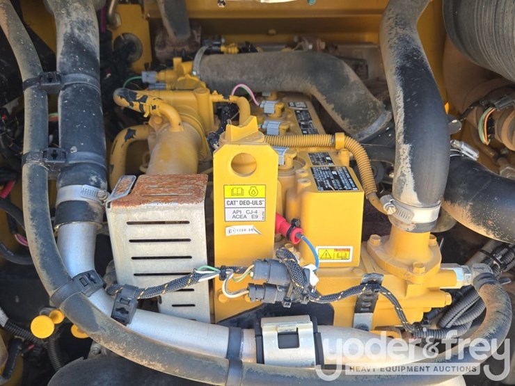 2017-caterpillar-279d-image-45