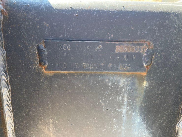 bobcat-excavator-bucket-image-8