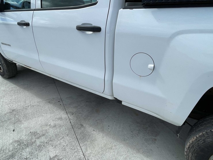 2016-chevrolet-2500-image-17