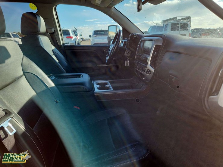 2017-gmc-sierra-1500-image-25