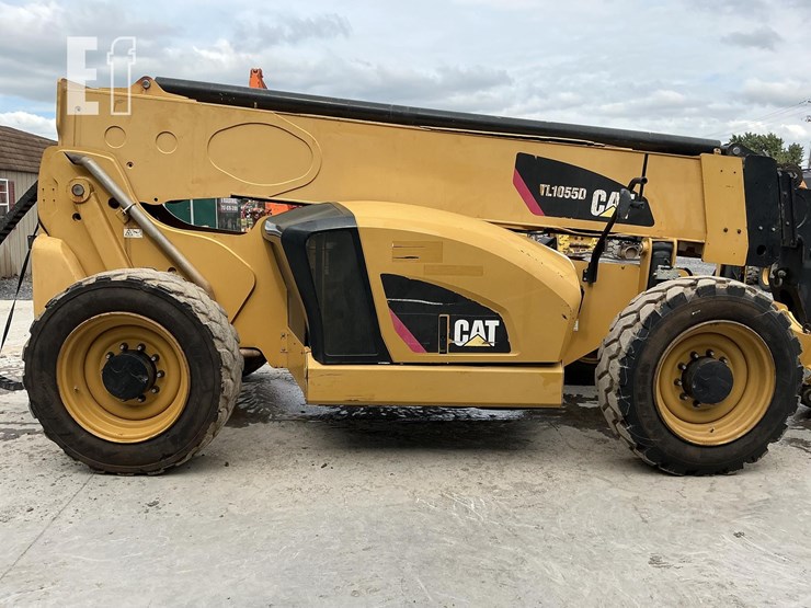 2018-caterpillar-tl1055d-image-5