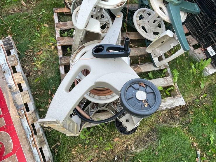 #3226-•-(3)-hose-mobile-hose-reels-image-4
