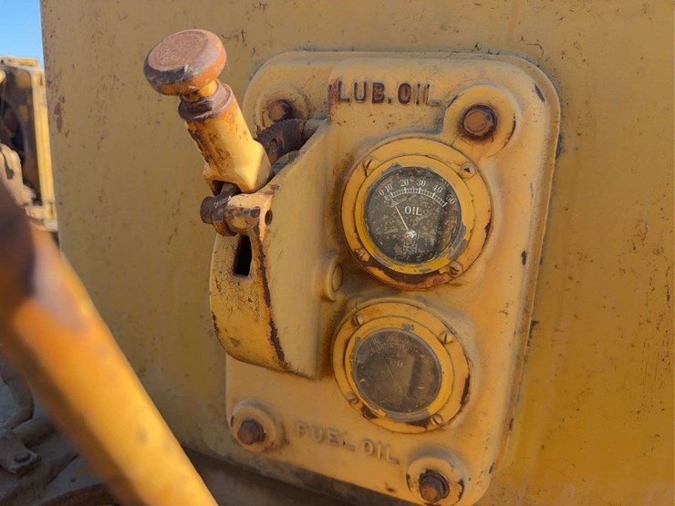 caterpillar-forty-diesel-image-39