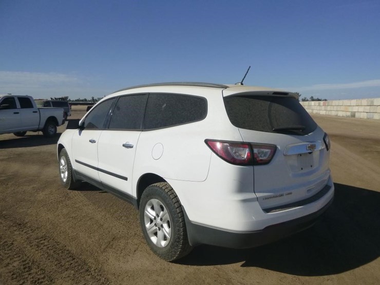 2017-chevrolet-traverse-image-5
