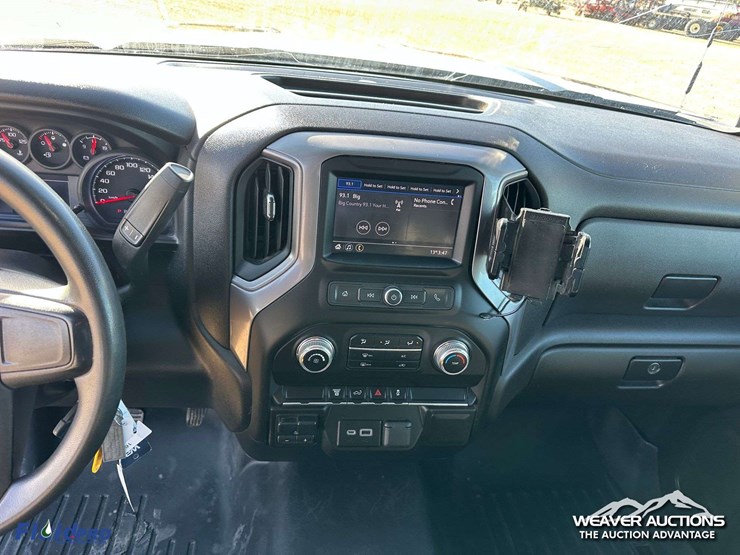 2023-gmc-2500hd-image-13