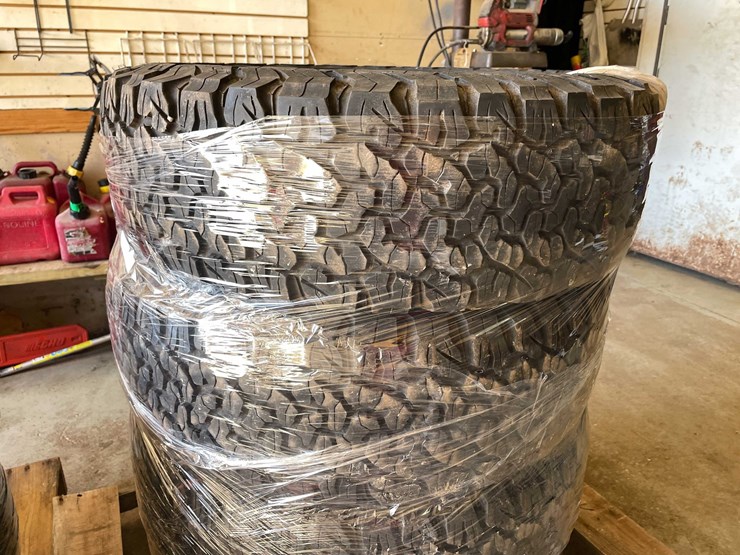 #1861-•-(4)-bf-goodrich-all-terrain-baja-champion-tires-image-8