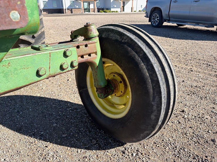 john-deere-4430-image-10