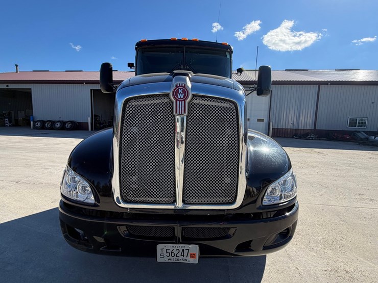 #1728-•-2012-kenworth-day-cab-truck-tractor-image-8