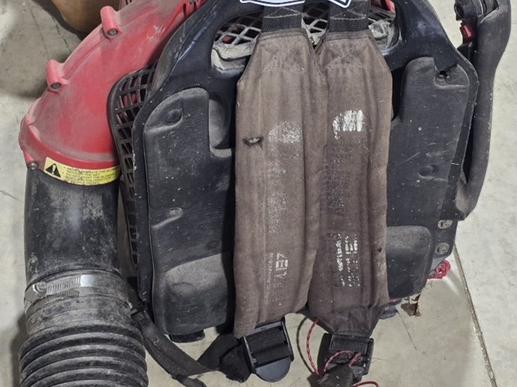 redmax-eb7001-gas-powered-backpack-leaf-blower,-used---no-motor-image-3