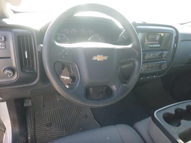 2015-chevrolet-2500-image-11