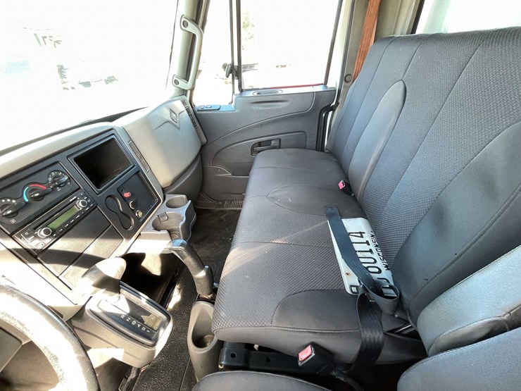 #1796-•-2012-navistar/international-box-truck-with-morgan-box-(has-wisconsin-title)-image-38