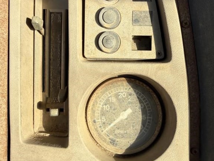 ford-f700-image-30