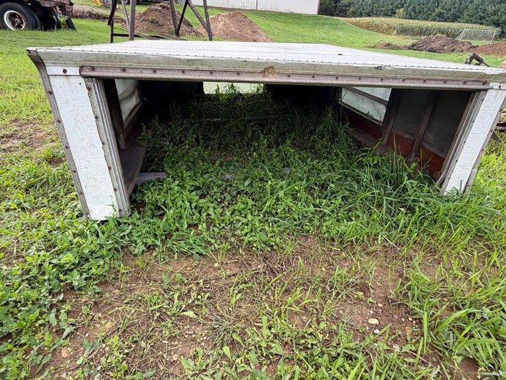 #4049-•-wynn's-extended-aluminum-truck-cap-image-6