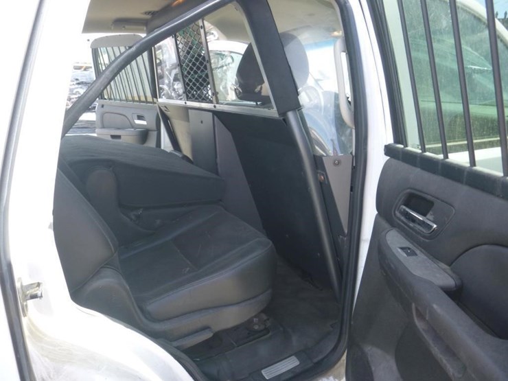 2008-chevrolet-tahoe-image-9