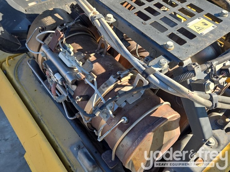 komatsu-pc210-image-55