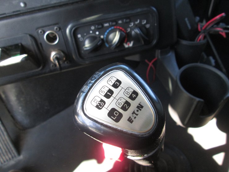 2020-western-star-4900-image-45