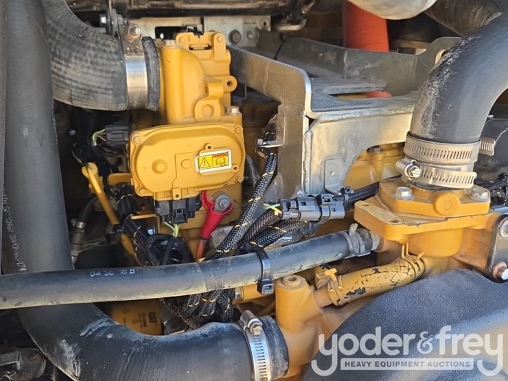 2018-caterpillar-299d2-image-43
