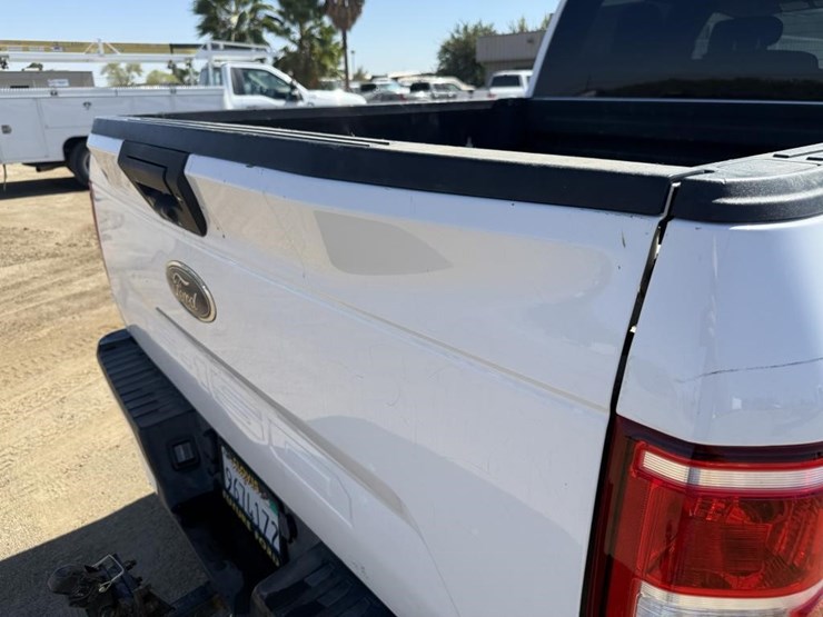 2020-ford-f150-image-10