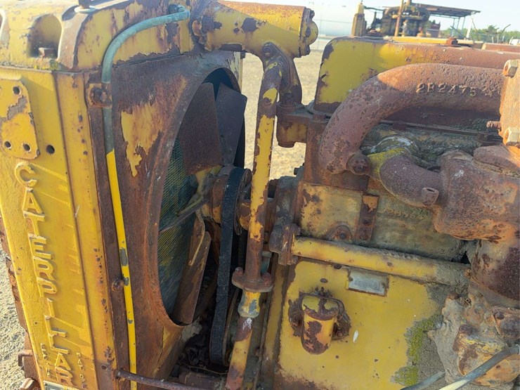 caterpillar-twenty-two-image-11