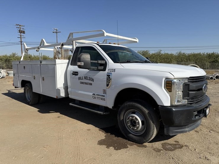 2019-ford-f450-image-2