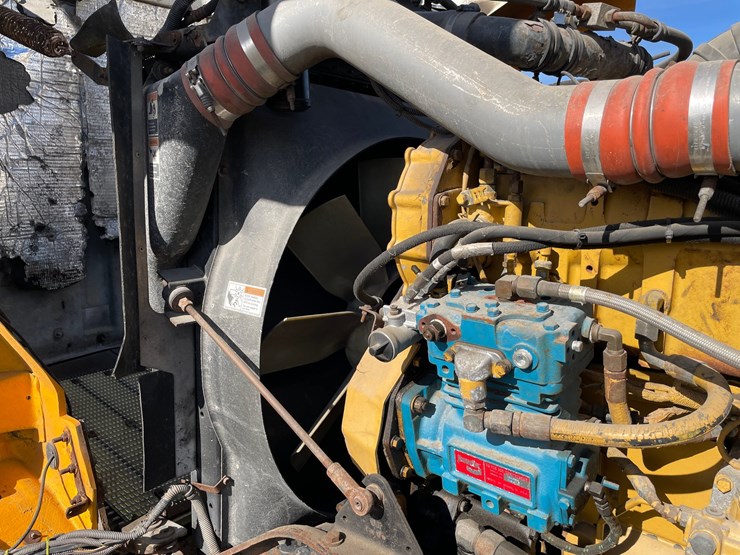 2001-kenworth-w900l-image-67