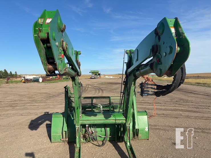john-deere-640r-image-22