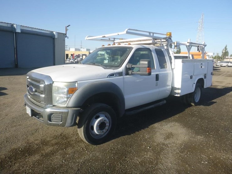 2015-ford-f550-image-1