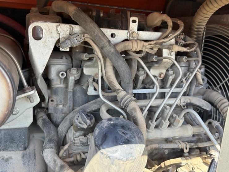 2020-sullivan-palatek-p185-towable-air-compressor-image-11