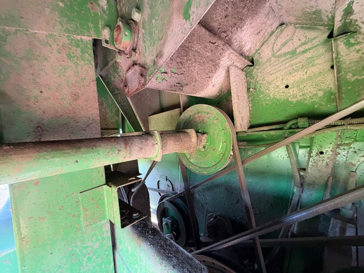 1981-john-deere-7720-image-34