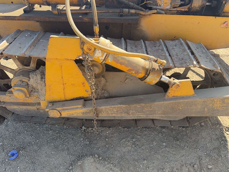 caterpillar-28-image-39