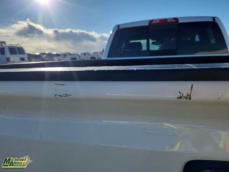 2017-gmc-sierra-1500-image-21