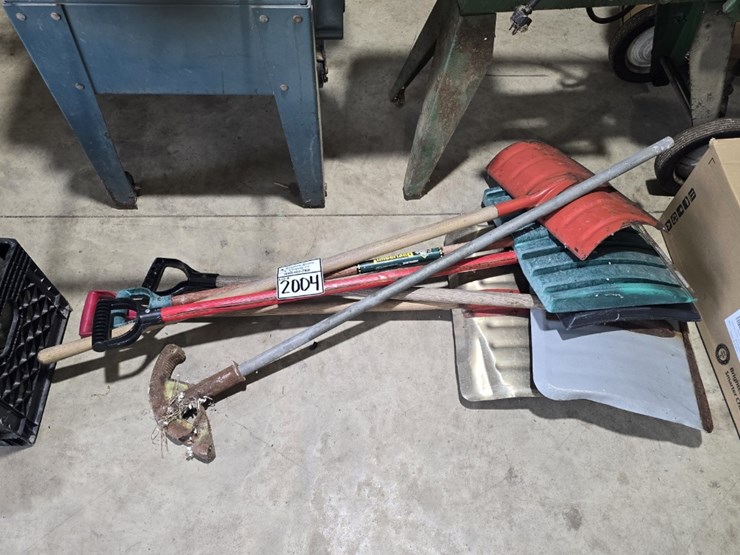 misc-shovels-&-pipe-bender-image-1