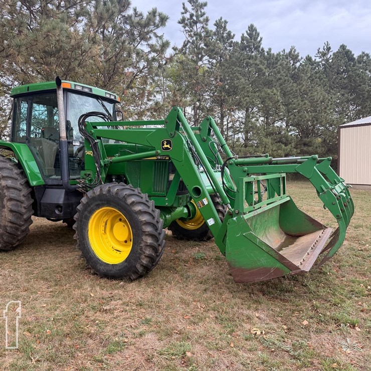 2000 JOHN DEERE 7510