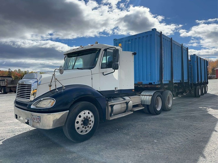 2003-freightliner-columbia-120-image-1