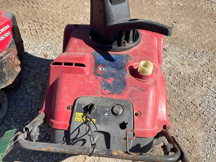 #1846-•-(2)-gas-powered-snow-blowers-for-parts-image-12