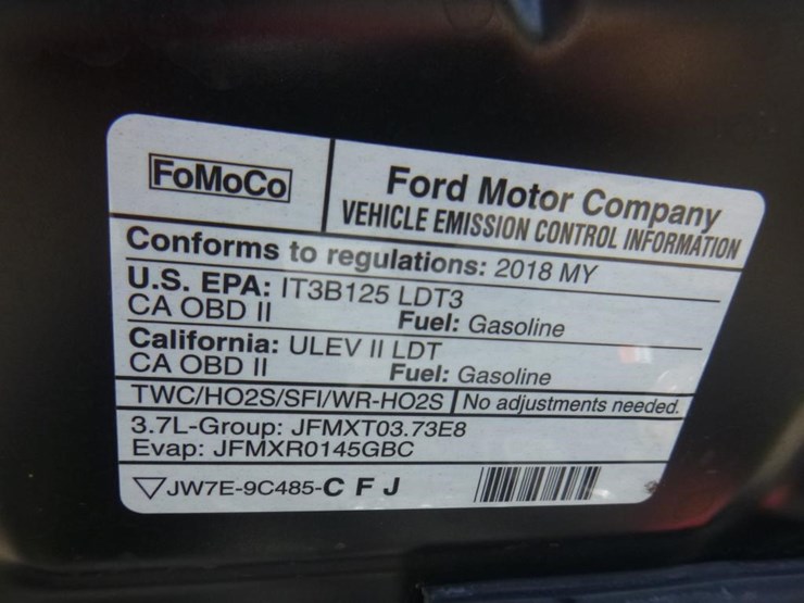 2018-ford-explorer-image-13