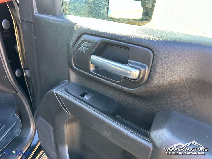 2023-gmc-2500hd-image-35