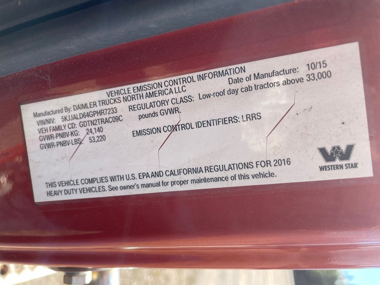 2016-western-star-4900sb-image-91