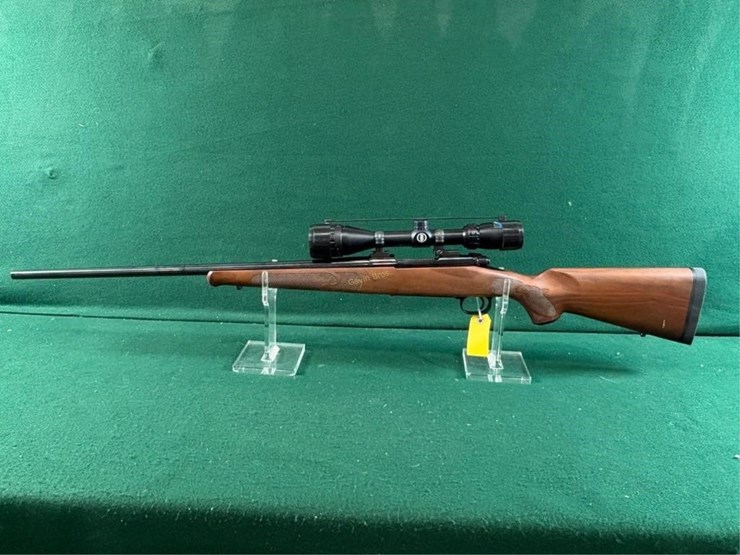 winchester-mdl.70-300-wsm-rifle-image-10