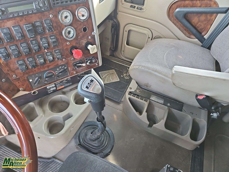 2011-international-9900i-image-28