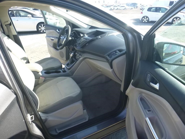 2013-ford-escape-image-6