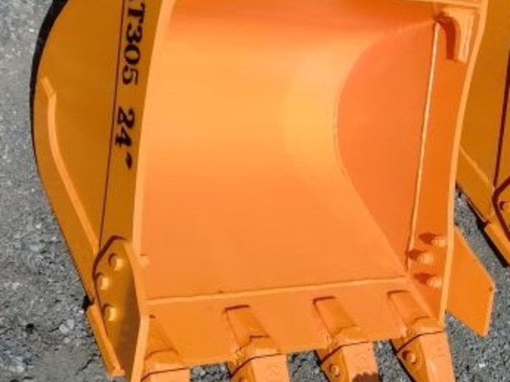 caterpillar-305-image-1