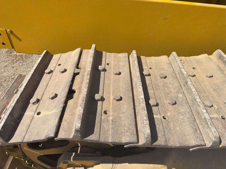 caterpillar-forty-image-11
